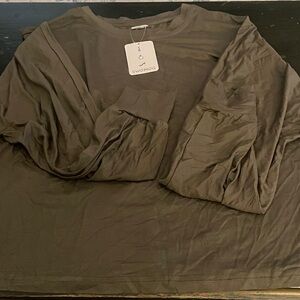 NWT! Women's long sleeve top , olive green size small